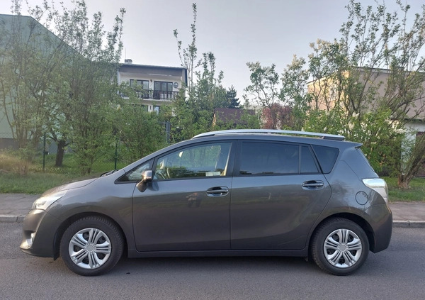 Toyota Verso cena 50450 przebieg: 166330, rok produkcji 2014 z Gliwice małe 37